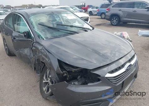 2022 Subaru Legacy Premium z USA, uszkodzony, nr VIN 4S3BWAD68N3028243
